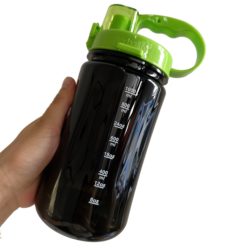 Botella de agua de plástico de - Nutrition And Fitness For Life reseña y precio